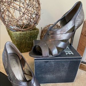 Bronze Tahari Heels